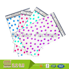 Selbstklebender Streifen-kundenspezifischer farbenreicher Druck biologisch abbaubarer 6X9 9X12 Plastik-Tupfen-Versandtasche